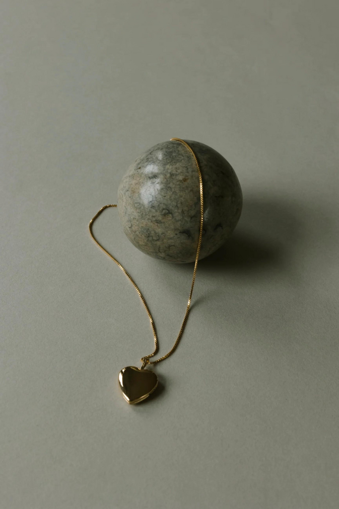 Lisbeth - Heart Locket Necklace - Gold - Parc Shop