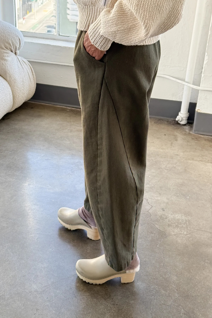 Le Bon Shoppe Arc Pant in Olive at Parc Shop | Minneapolis, MN