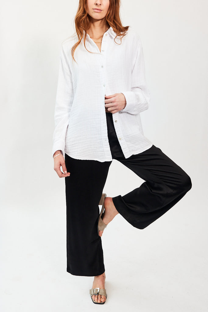 Donni Satiny Simple Pant in Jet at Parc Shop