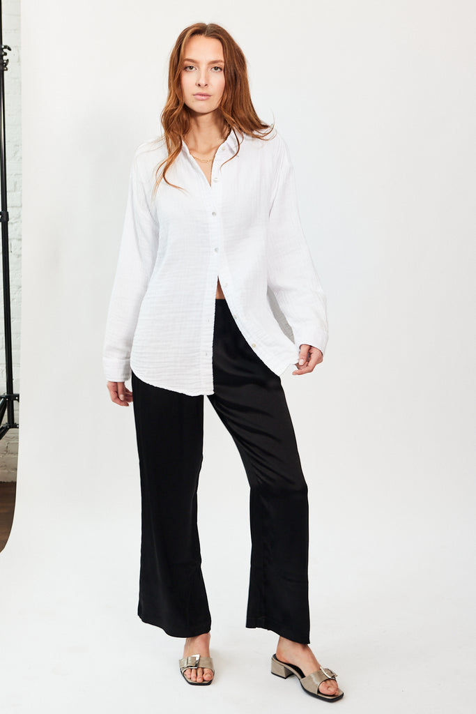 Donni Satiny Simple Pant in Jet at Parc Shop