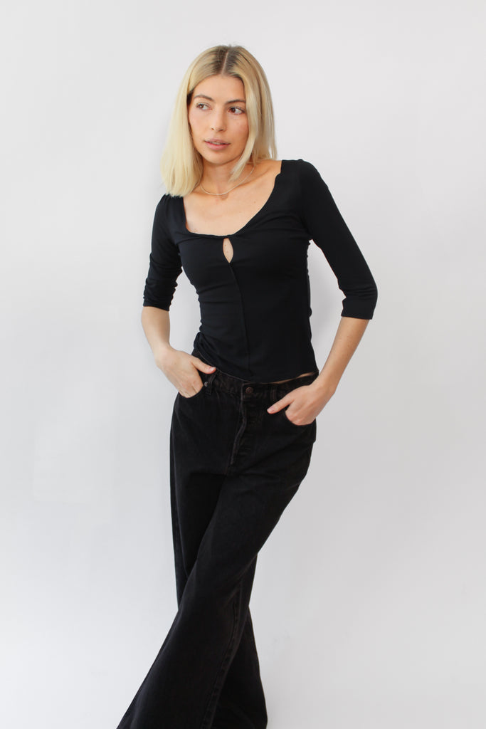 Geel Twist Keyhole Mason Top in Black at Parc Shop | Minneapolis, MN