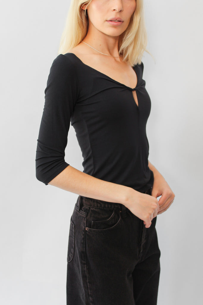 Geel Twist Keyhole Mason Top in Black at Parc Shop | Minneapolis, MN