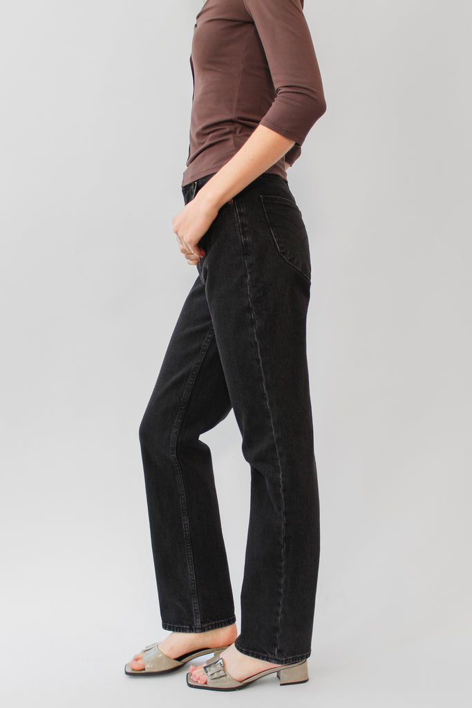 Rolla's Loulou Straight Jean in Black Sand at Parc Shop | Minneapolis, MN