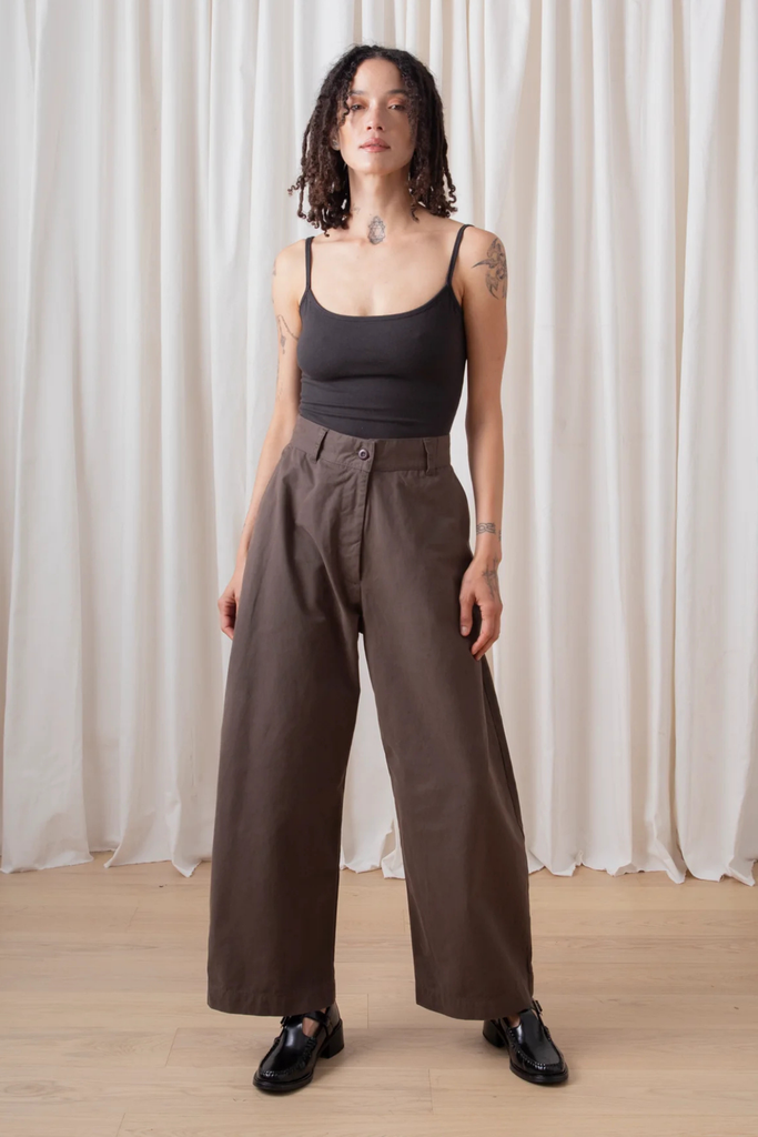 Ali Golden Loose Barrel Pant in Deep Moss at Parc Shop | Minneapolis, MN