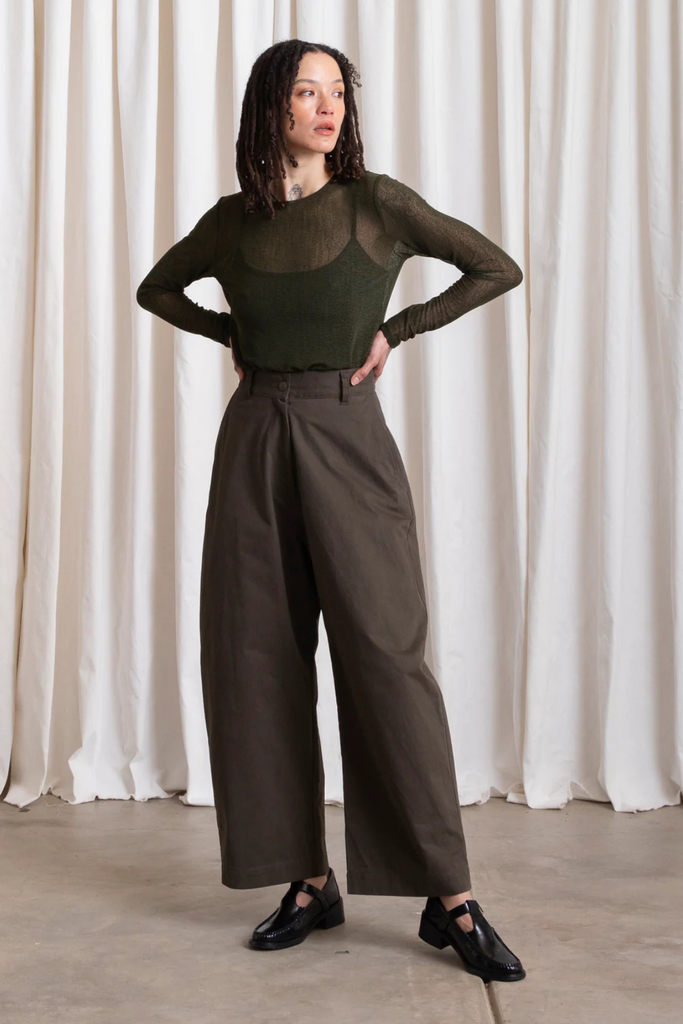 Ali Golden Loose Barrel Pant in Deep Moss at Parc Shop | Minneapolis, MN