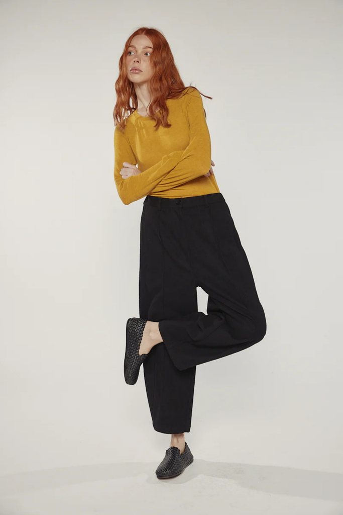 Amente Wool Blend Pintuck Pant in Black at Parc Shop | Minneapolis, MN 