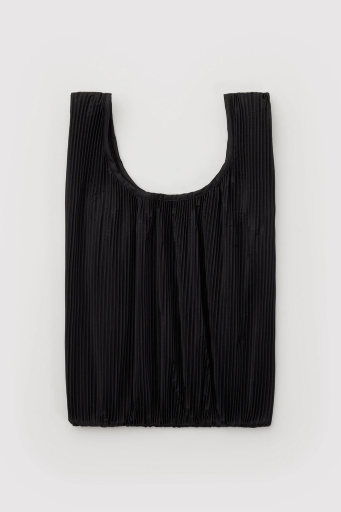 Pleated Baggu in Black at Parc Shop | Minneapolis, MN