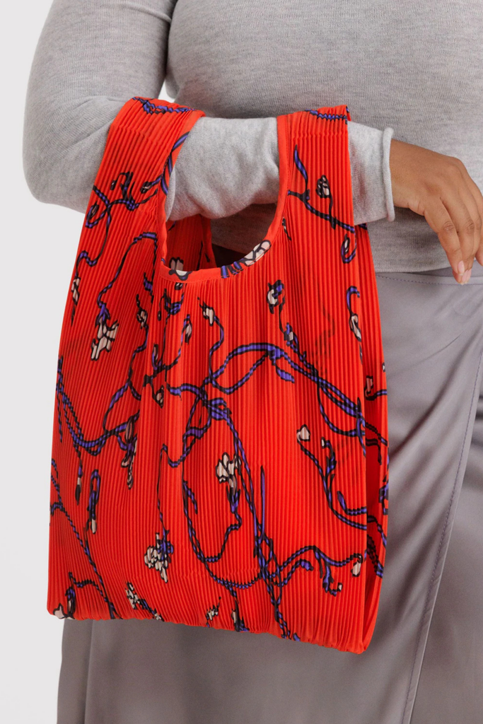 Pleated Baggu in Red Snapdragon at Parc Shop | Minneapolis, MN