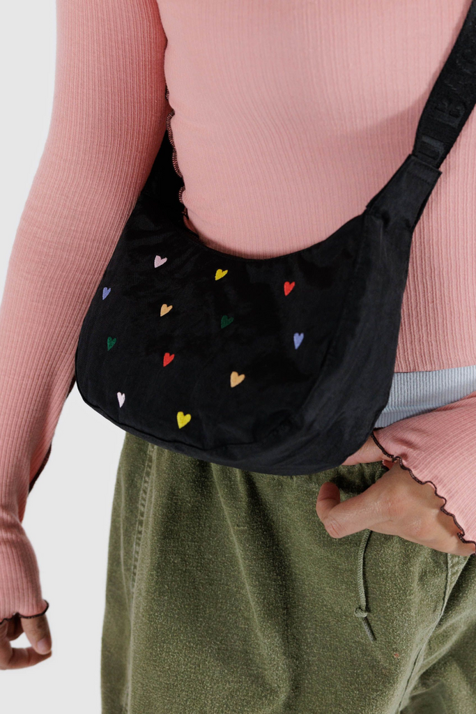 Baggu Small Nylon Crescent Bag in Embroidered Hearts at Parc Shop