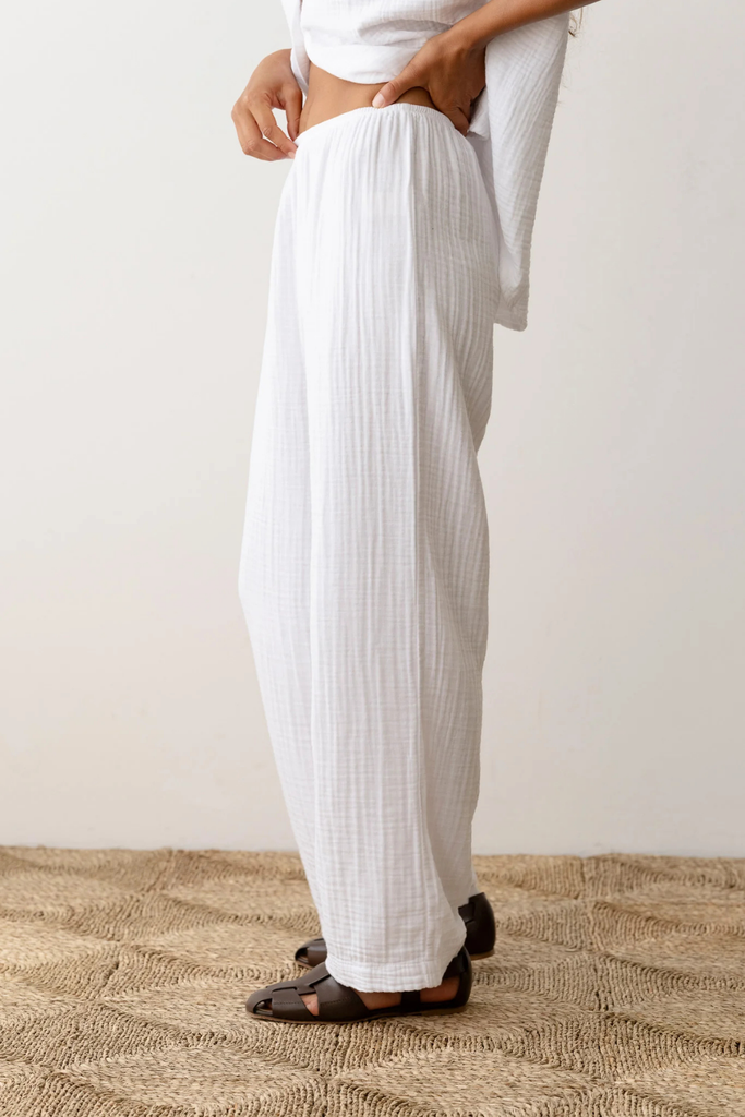 Donni Bubble Crop Simple Pant in Powder at Parc Shop | Minneapolis, MN