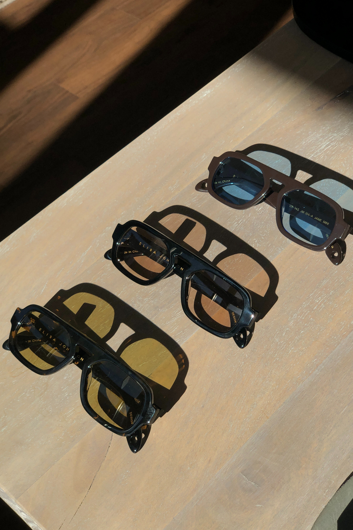 Elisa Johnson Jane Mini Sunglasses in Black Gloss at Parc  display picture 1