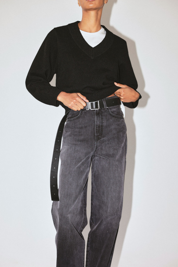 James Street Co. Shrunken Sloane Vee Neck Sweater in Black at Parc Shop