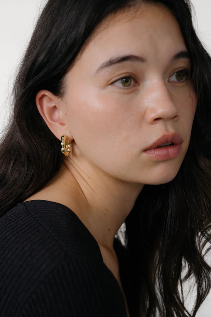 Kara Yoo Medium Lara Hoops in Gold at Parc Shop