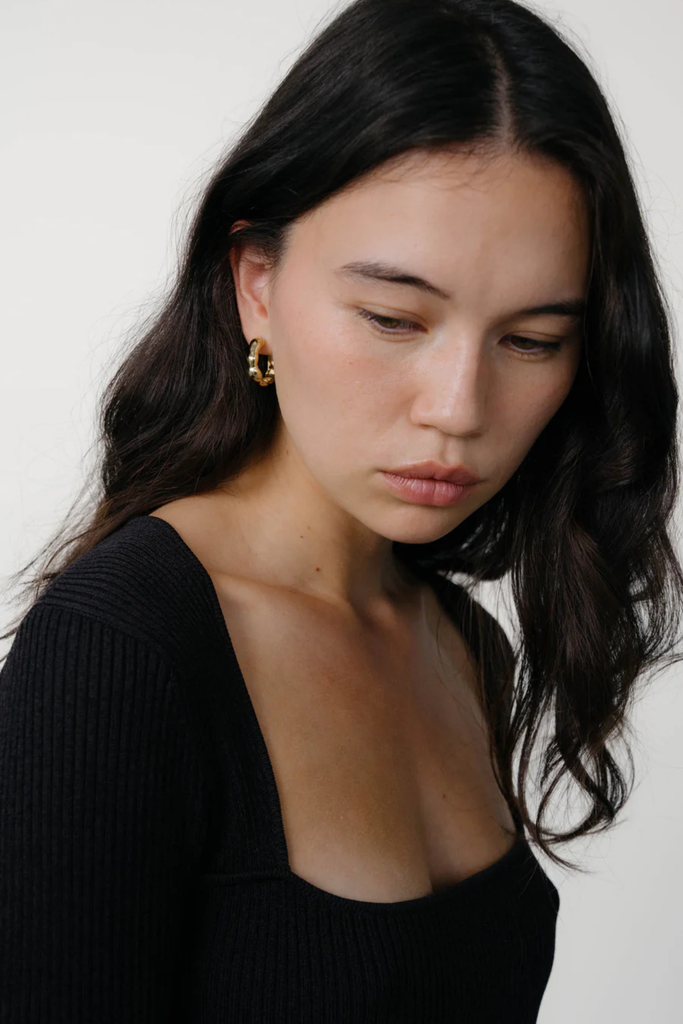 Kara Yoo Medium Lara Hoops in Gold at Parc Shop
