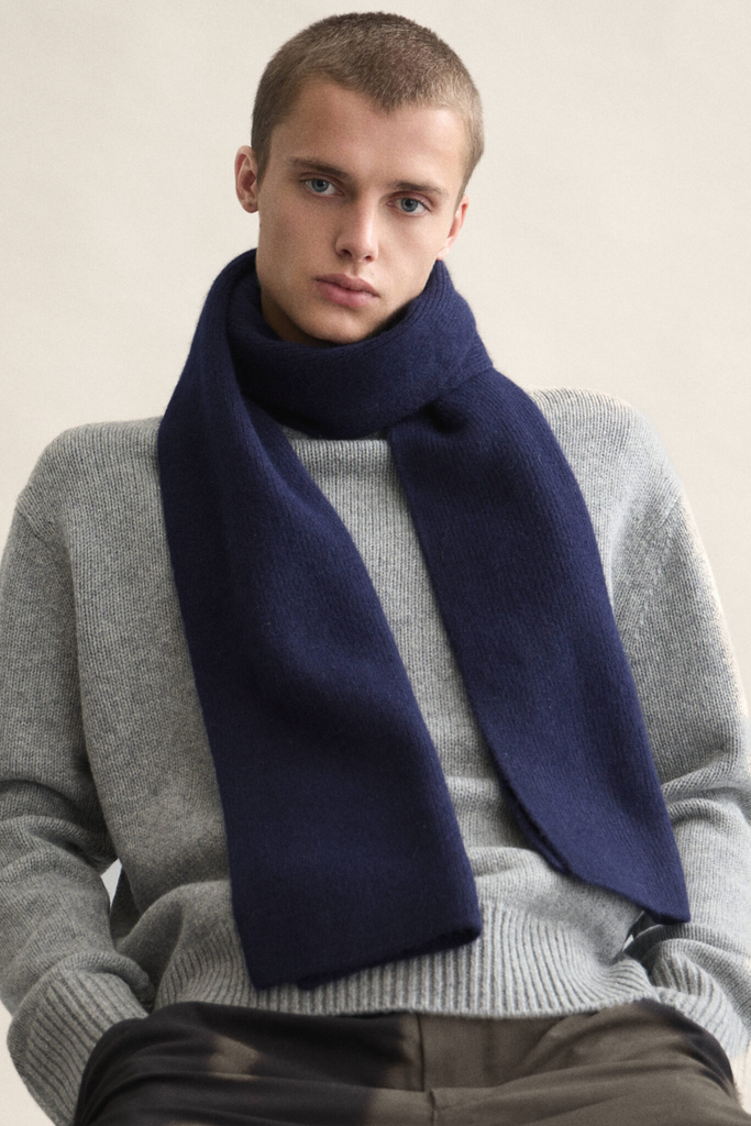 Le Bonnet Scarf at Midnight Blue at Parc Shop