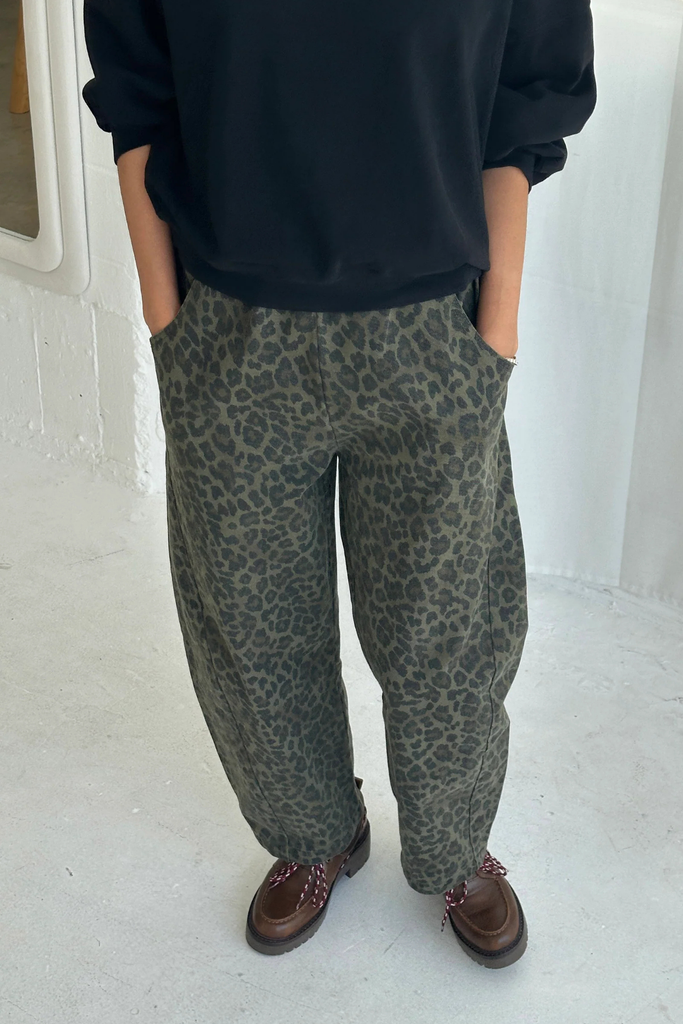 Le Bon Shoppe Arc Pant in Fern Leopard at Parc Shop | Minneapolis, MN