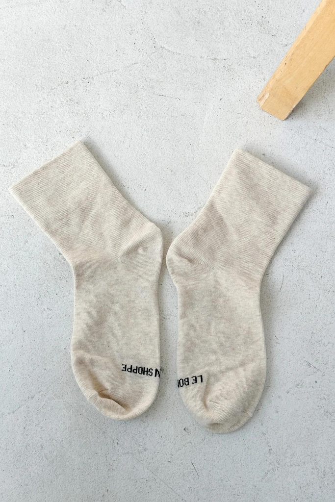 Le Bon Shoppe Sneaker Socks in Oatmeal at Parc Shop