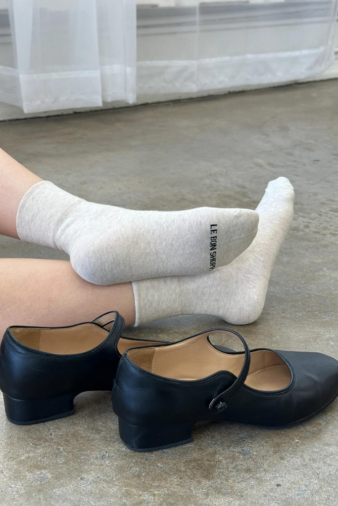 Le Bon Shoppe Sneaker Socks in Oatmeal at Parc Shop