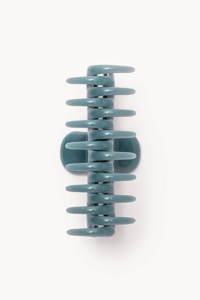 Undo 4" Claw Clip in Lake Blue at Parc Shop