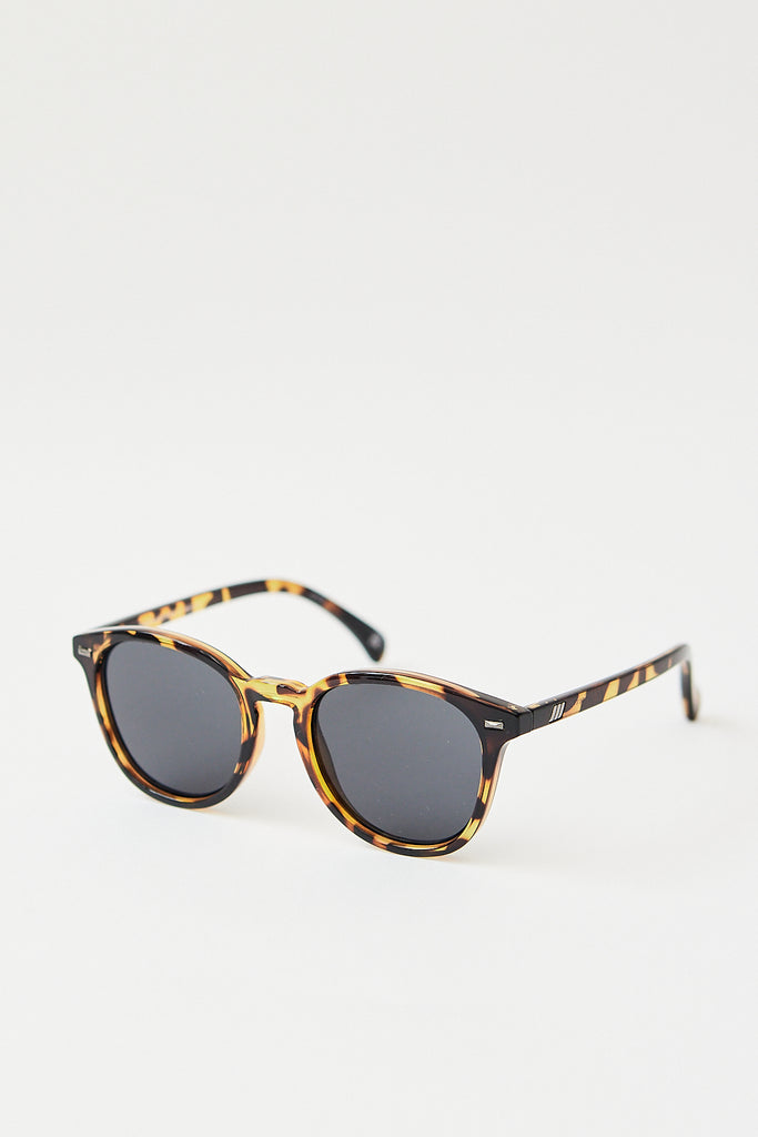 Le Specs Bandwagon Sunglasses/ Syrup Tort Parc Shop